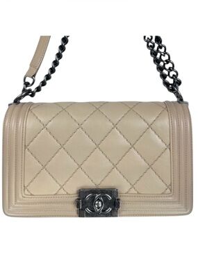 Chanel Boy Bag – Old Medium – Beige Lambskin – Ruthenium Hardware – 18 Series